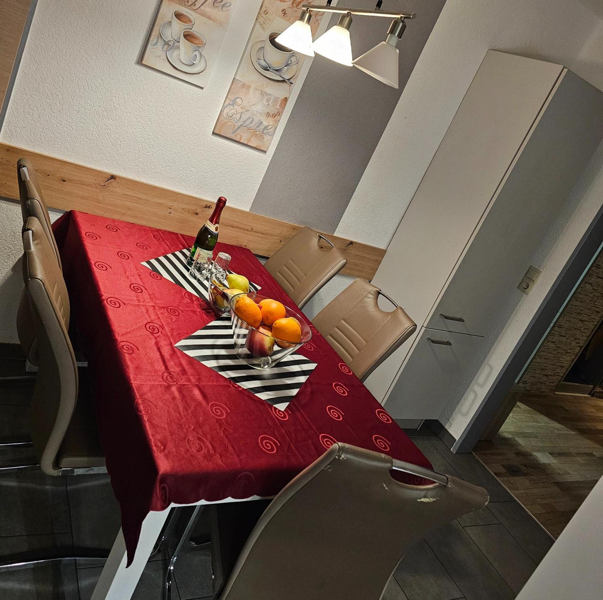 Gemuetl Wohnung Mit Blick Auf Den Hafen Bremerhaven Esterno foto